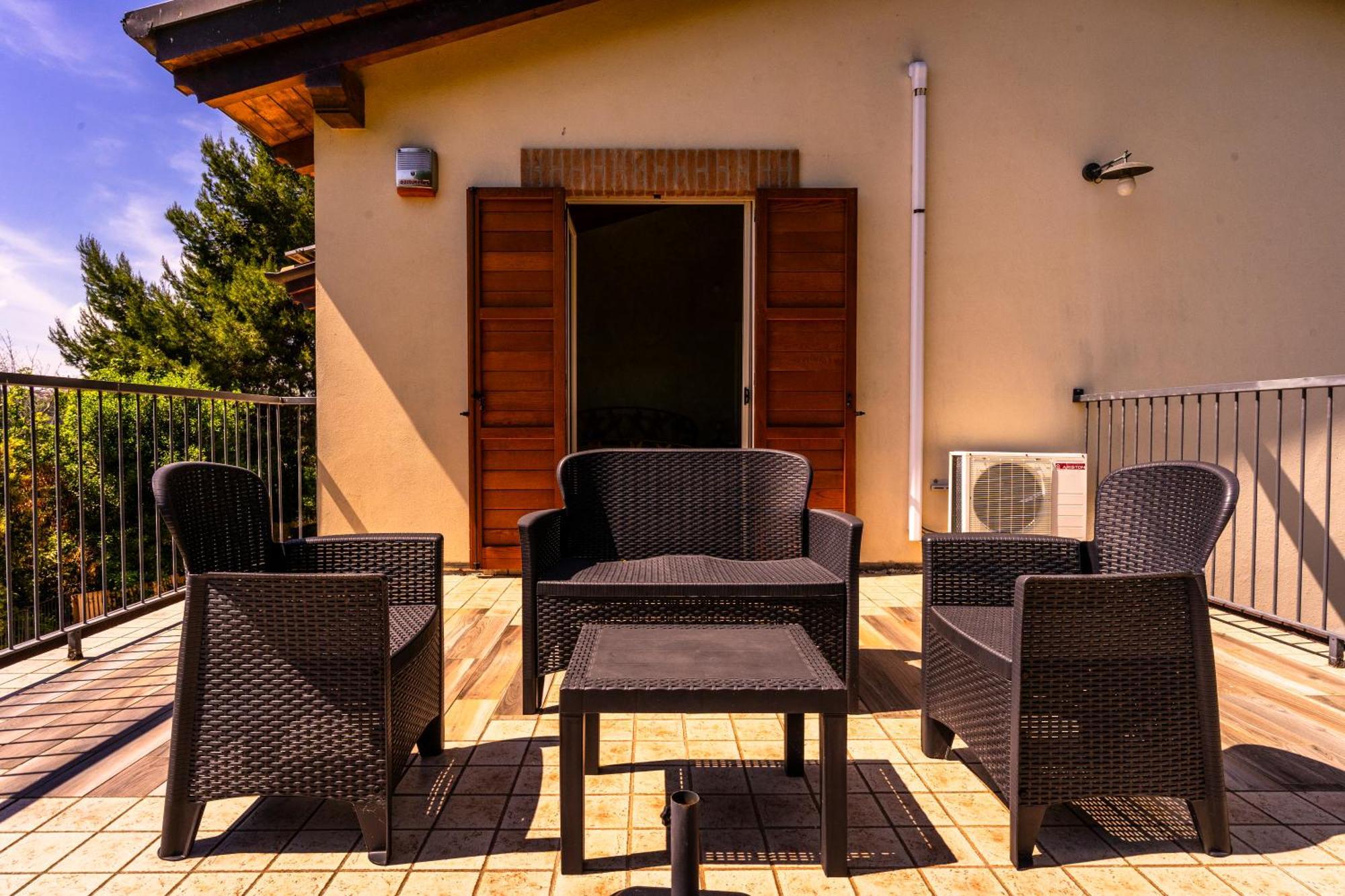 Casa Jo - Country Home With Sea View And 3 Private Ensuite Rooms Lapedona Luaran gambar