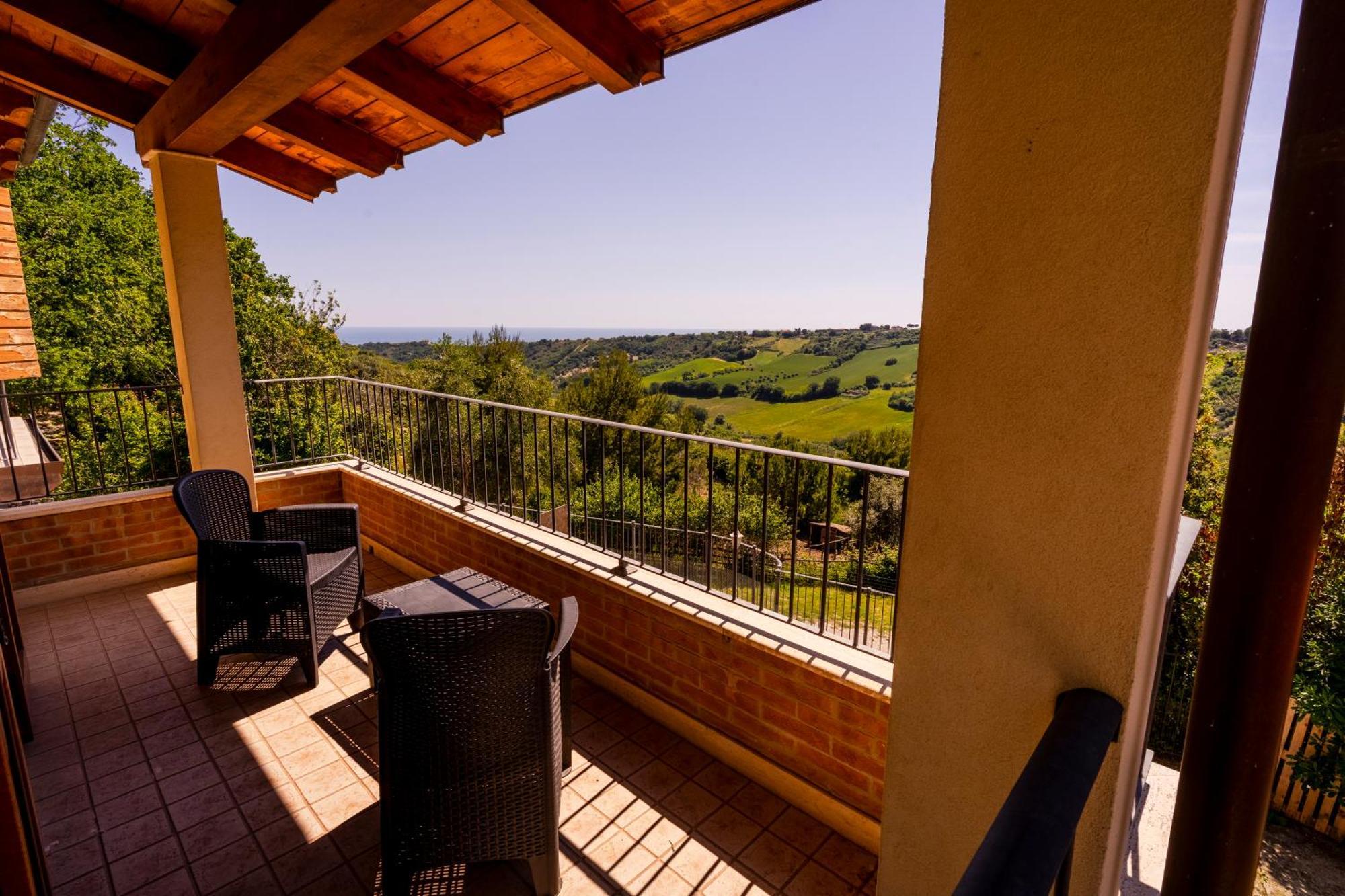 Casa Jo - Country Home With Sea View And 3 Private Ensuite Rooms Lapedona Luaran gambar