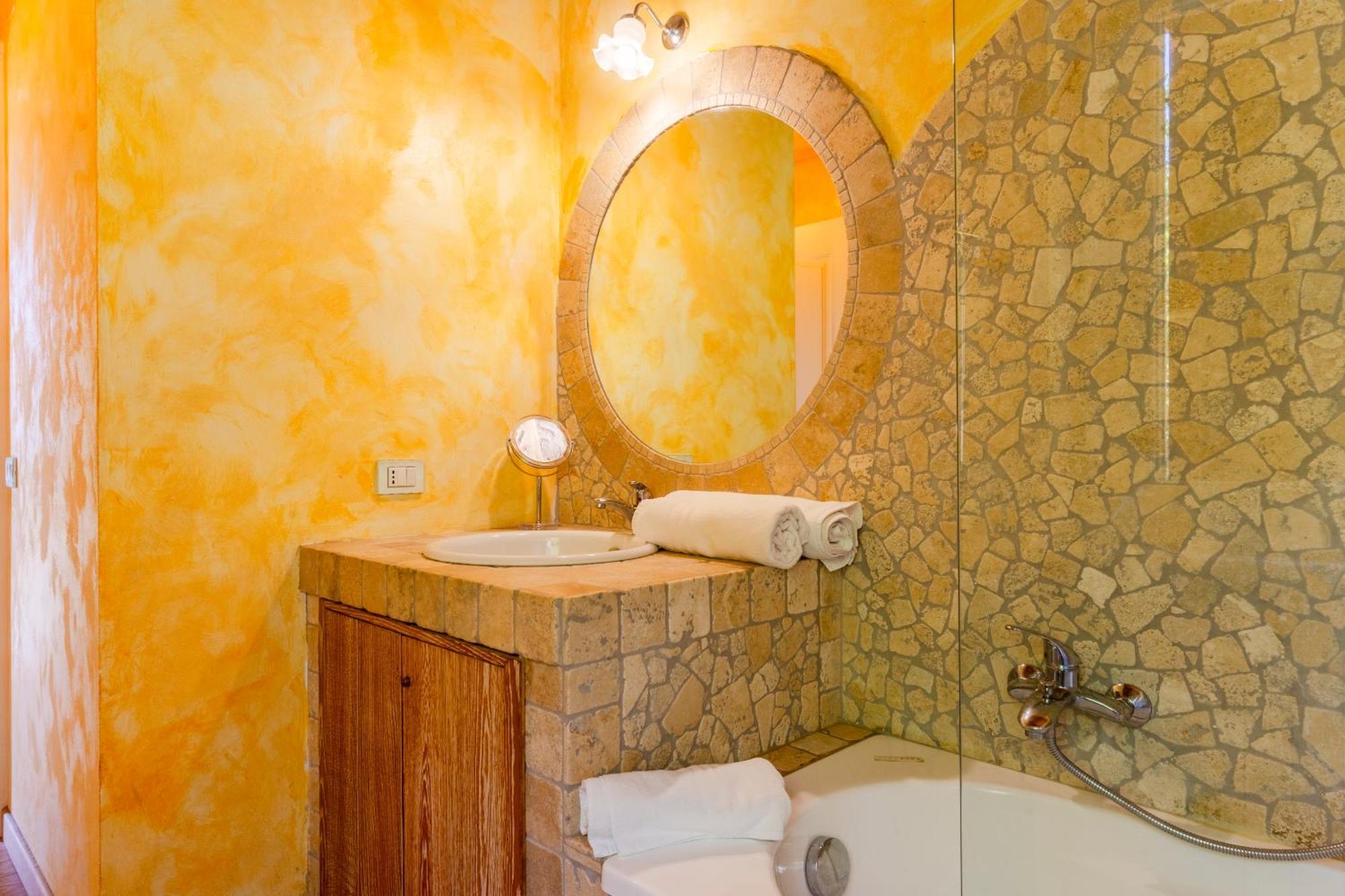 Casa Jo - Country Home With Sea View And 3 Private Ensuite Rooms Lapedona Luaran gambar