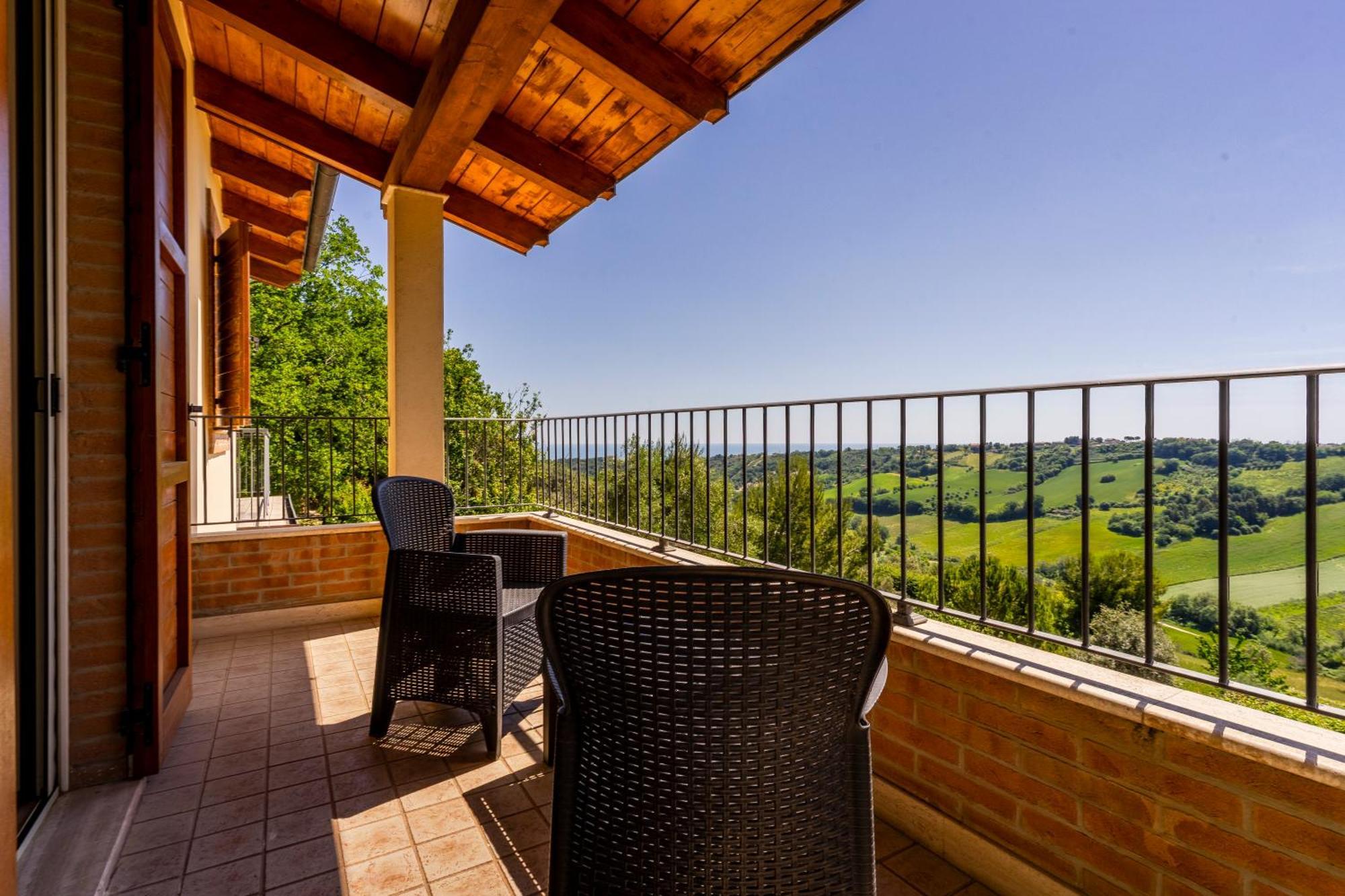 Casa Jo - Country Home With Sea View And 3 Private Ensuite Rooms Lapedona Luaran gambar
